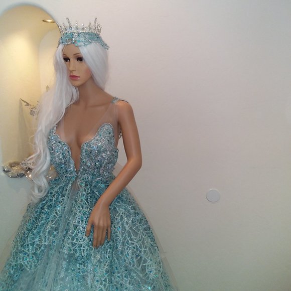 SAMPLE GOWN - "AMALI" Turquoise & Silver Medieval Goddess Wedding Ballgown Set - Picture 6 of 14